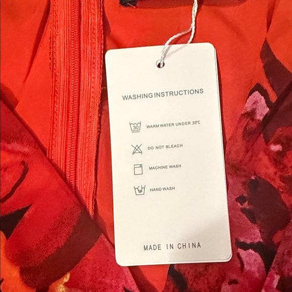 Vibrant Floral Long Sleeve Maxi Dress - Picture 9 of 9